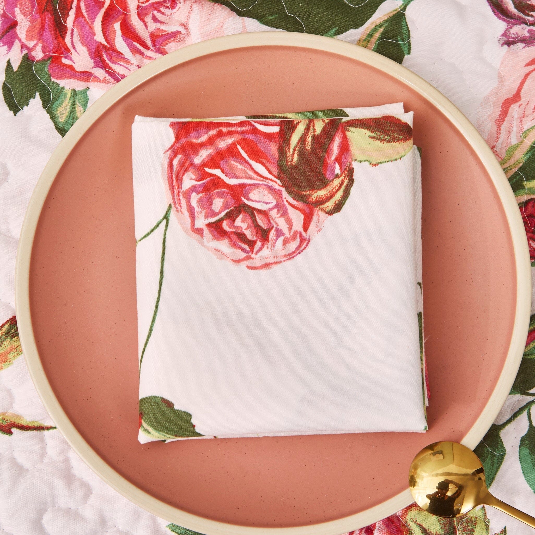 Set of 4-Pieces Romantic Roses Pink Floral Dining Table Napkins 18" x 18" (879)