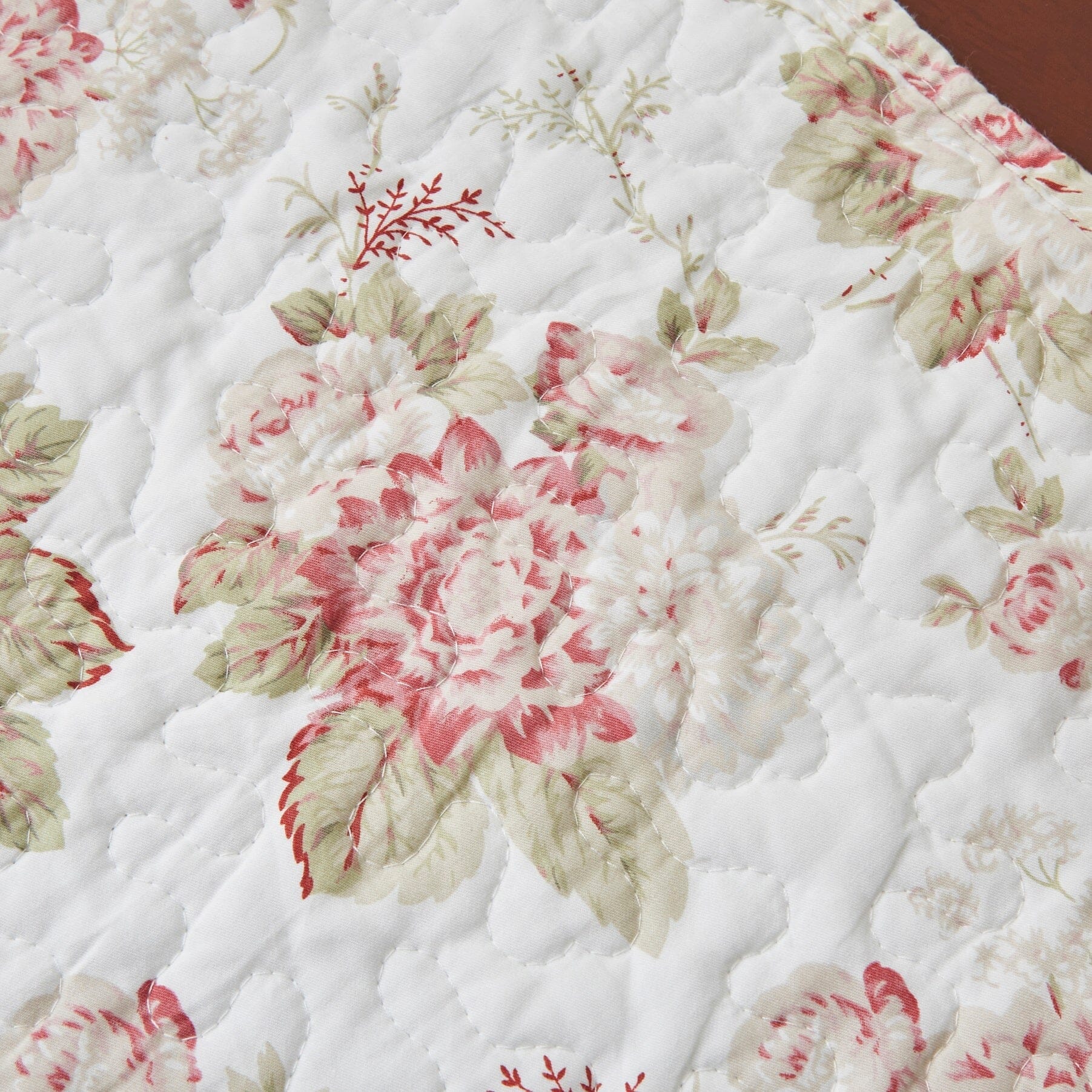 Set of 4-Pieces Dainty Cottage Floral Roses Cotton Dining Table Placemats 13" x 19" (3036)