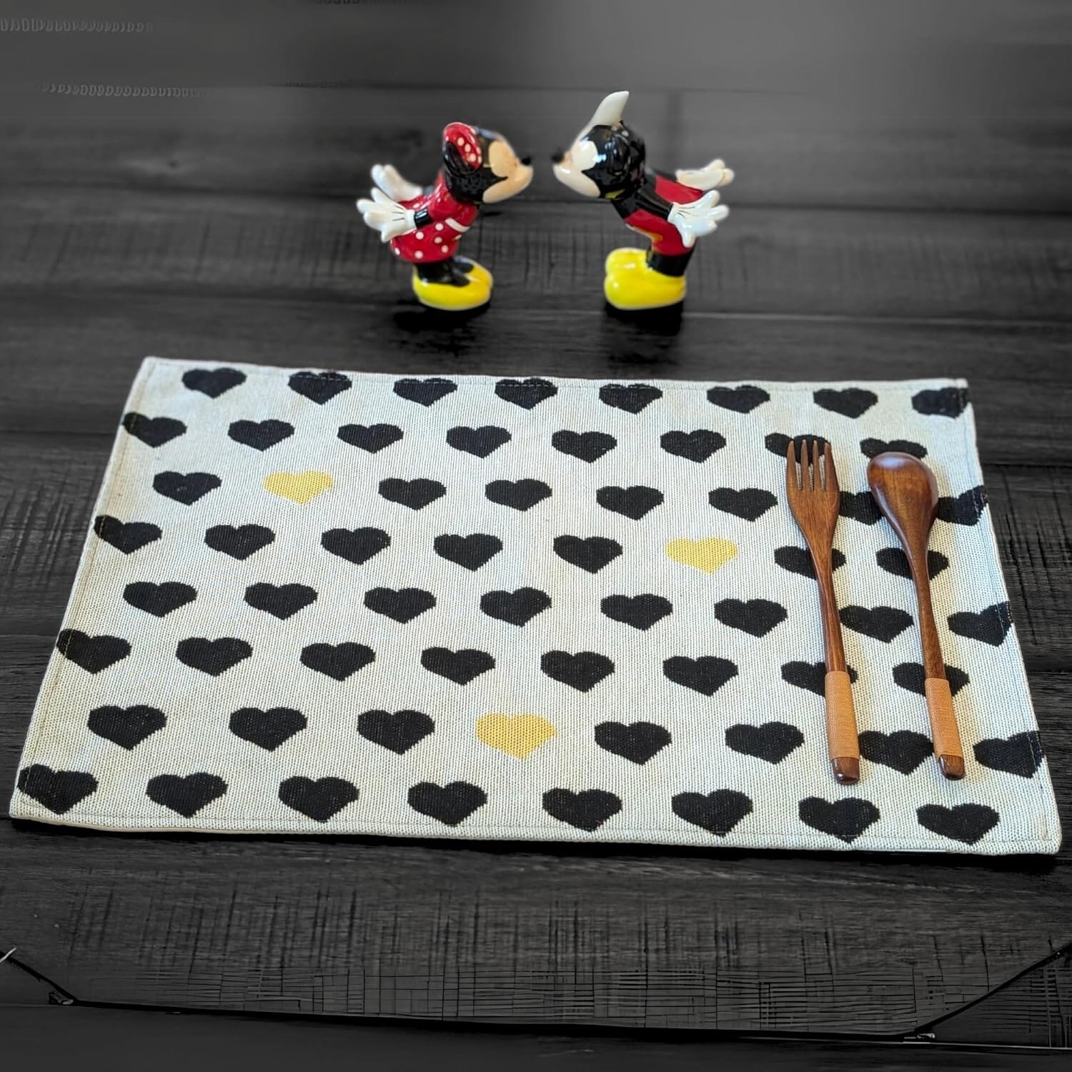 Set of 4-Pieces Lovely Yellow & Black Hearts Tapestry Dining Table Placemats 13" x 19" (18113)