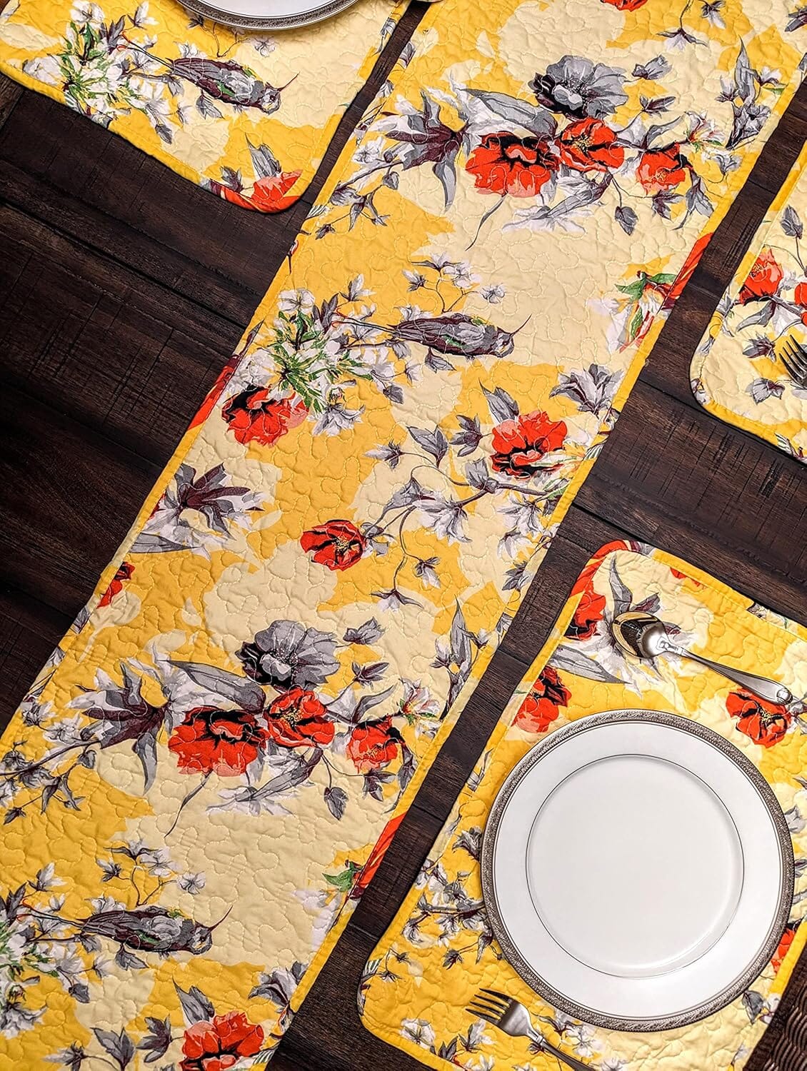 Sunshine Yellow Floral Vintage Hummingbirds Garden Table Runner (925)