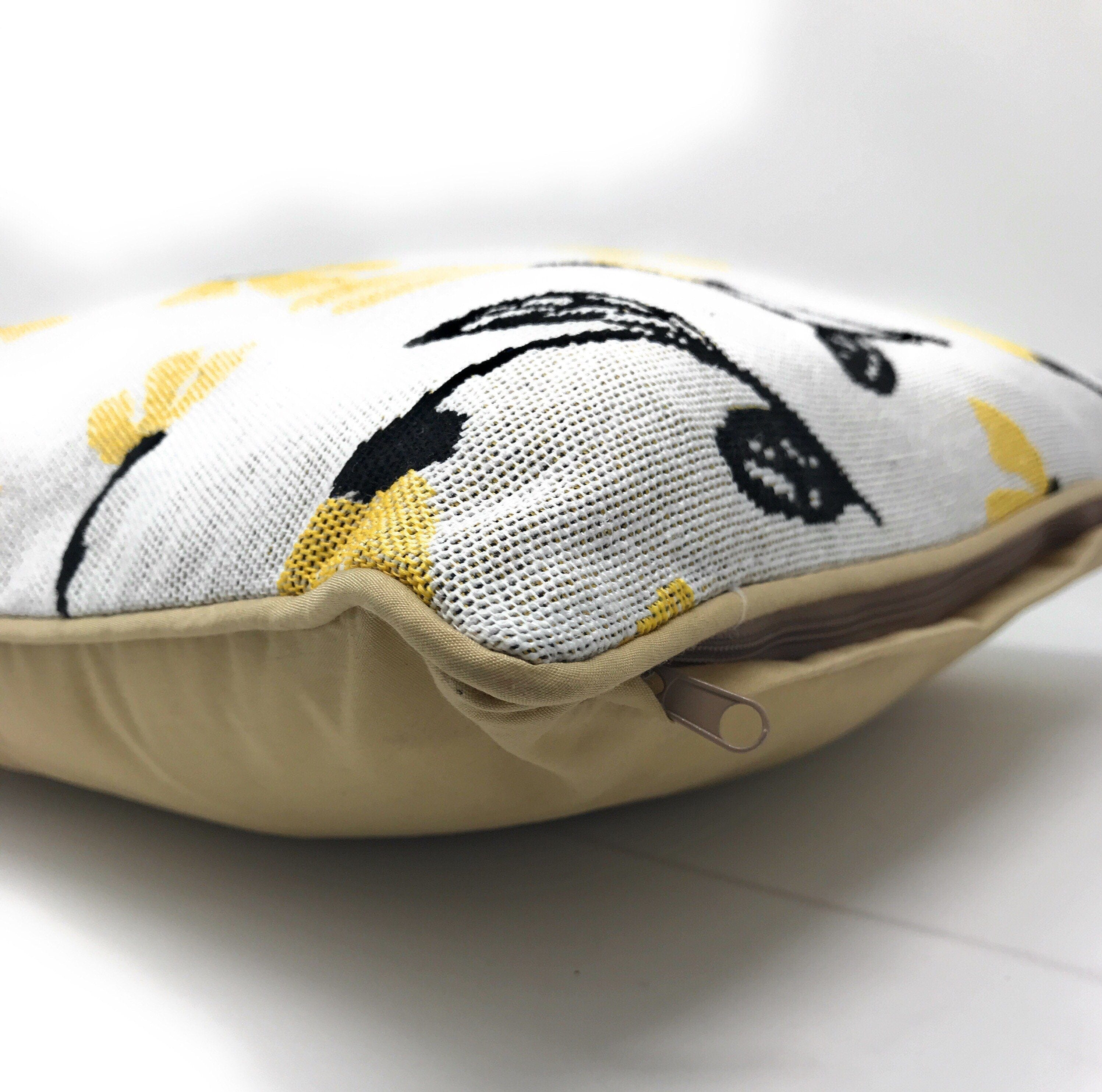 Yellow Fleur Floral Botanical Spring Tapestry Throw Pillow Cover, 16" x 16" (18112)