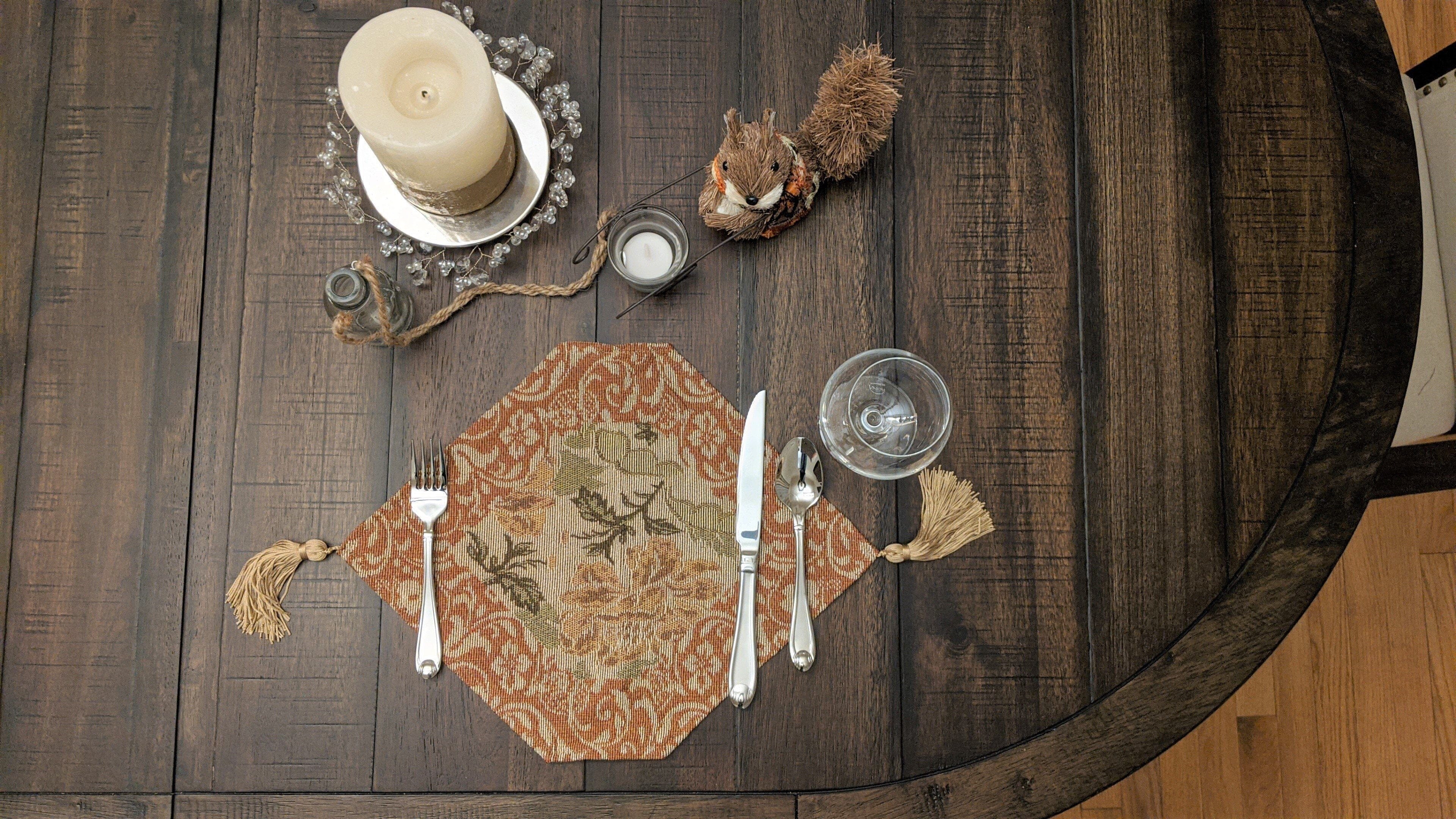 Set of 4-Pieces Nature Garden Floral Roses Tapestry Table Dining Cloth Runner Set - 13" x 17" (10072)