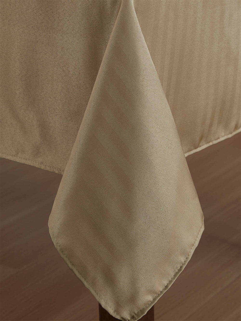 Lincoln Striped Tablecloth
