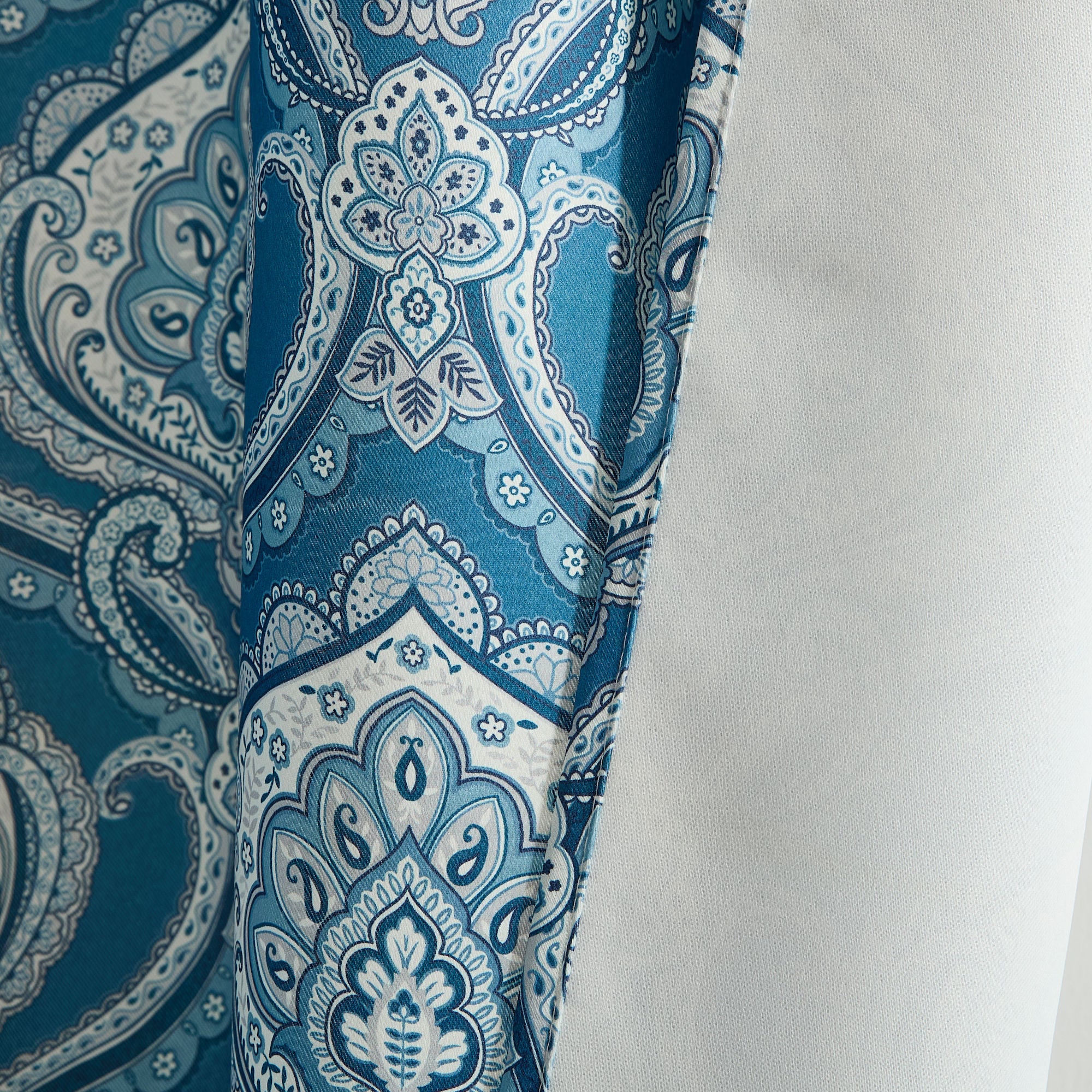 Messina Paisley Damask Back Tab Rod Pocket Window Curtains - Pair