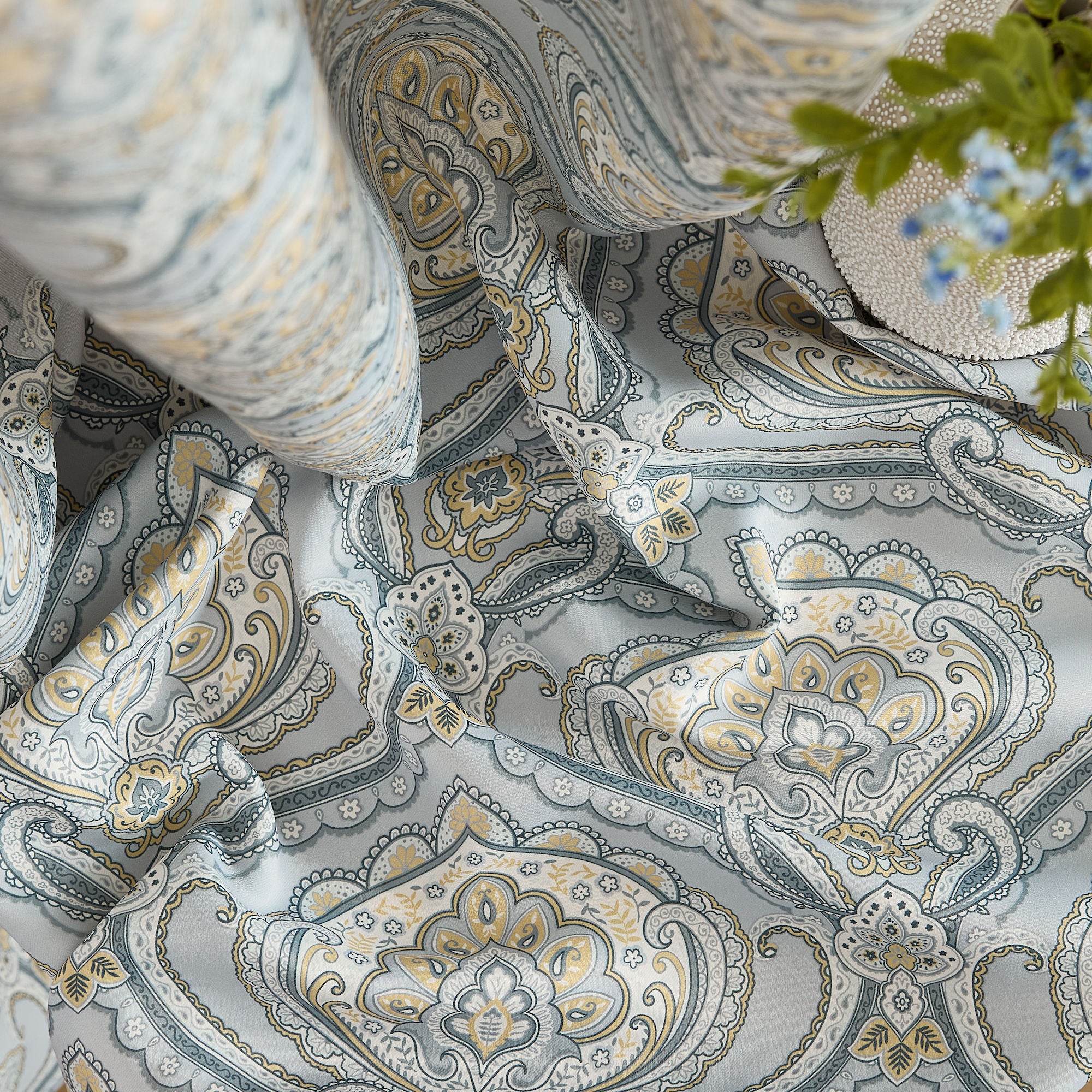 Messina Paisley Damask Back Tab Rod Pocket Window Curtains - Pair