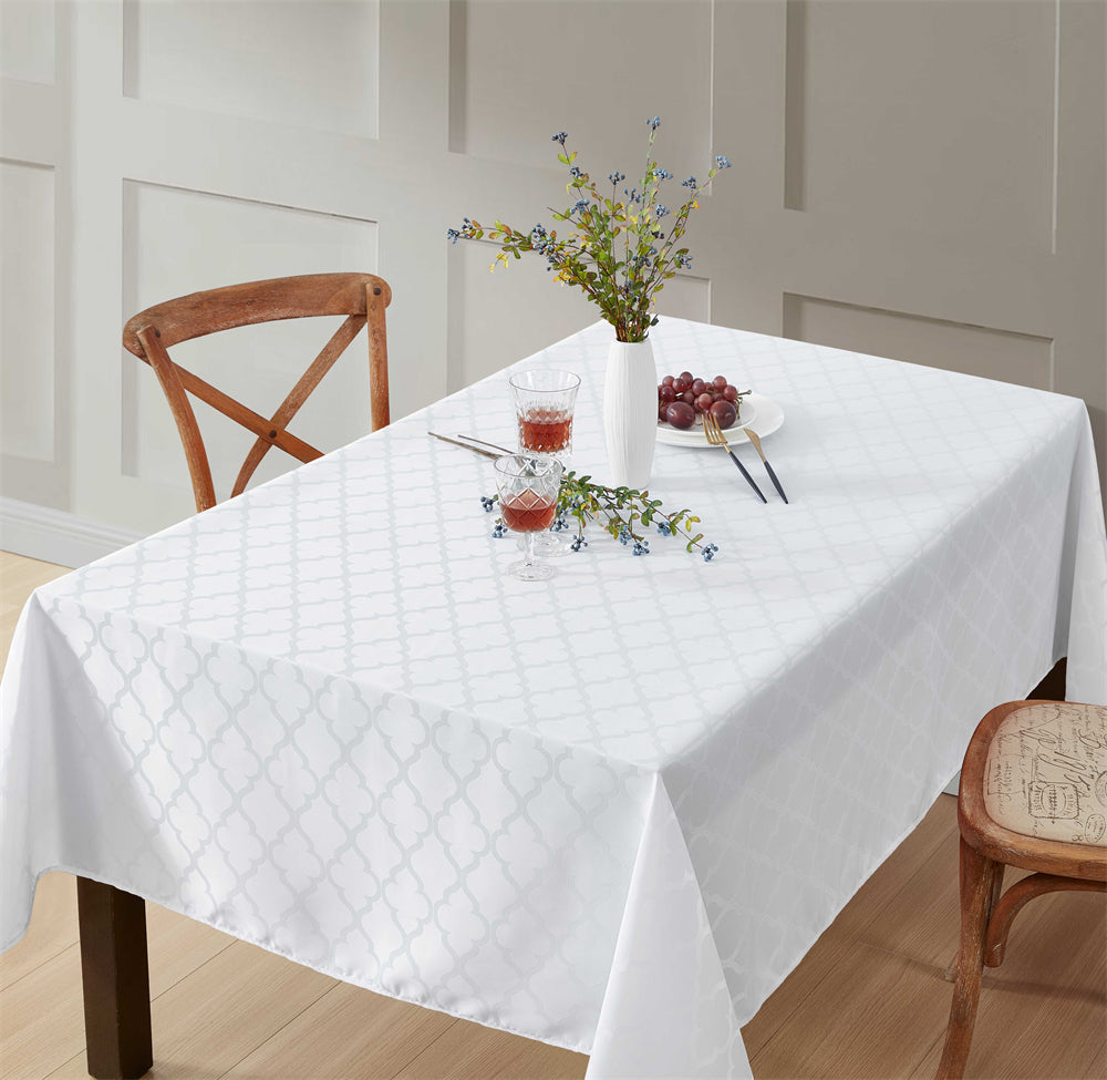 Modena Lattice Tablecloth