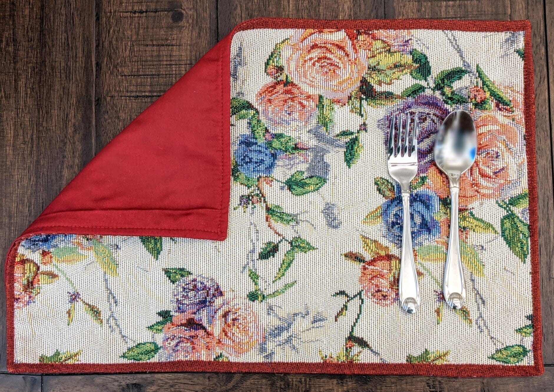 Set of 4-Pieces Vintage Romantic Roses Lovely Pink Floral Tapestry Placemats 13" x 19" (879)