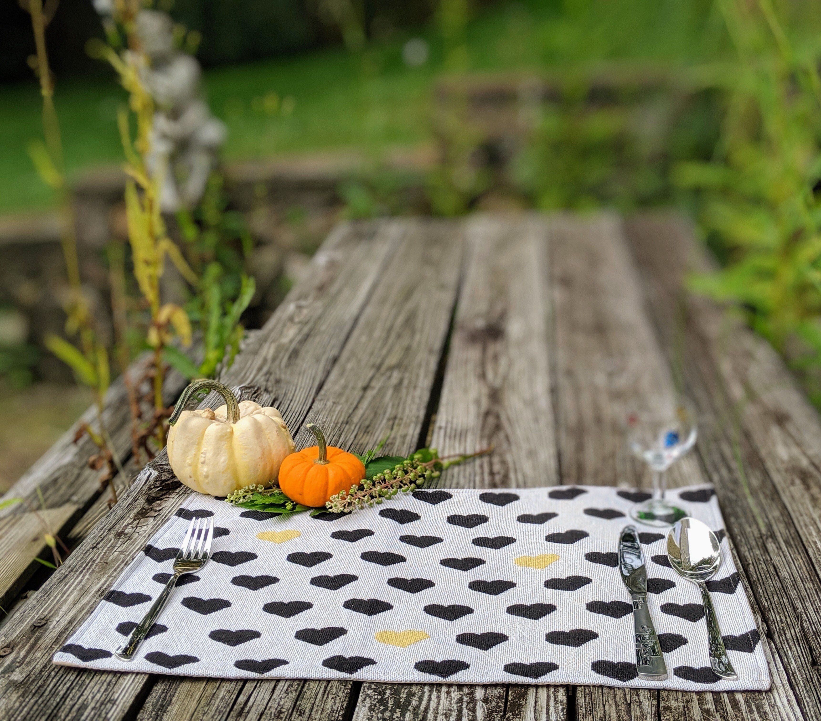 Set of 4-Pieces Lovely Yellow & Black Hearts Tapestry Dining Table Placemats 13" x 19" (18113)