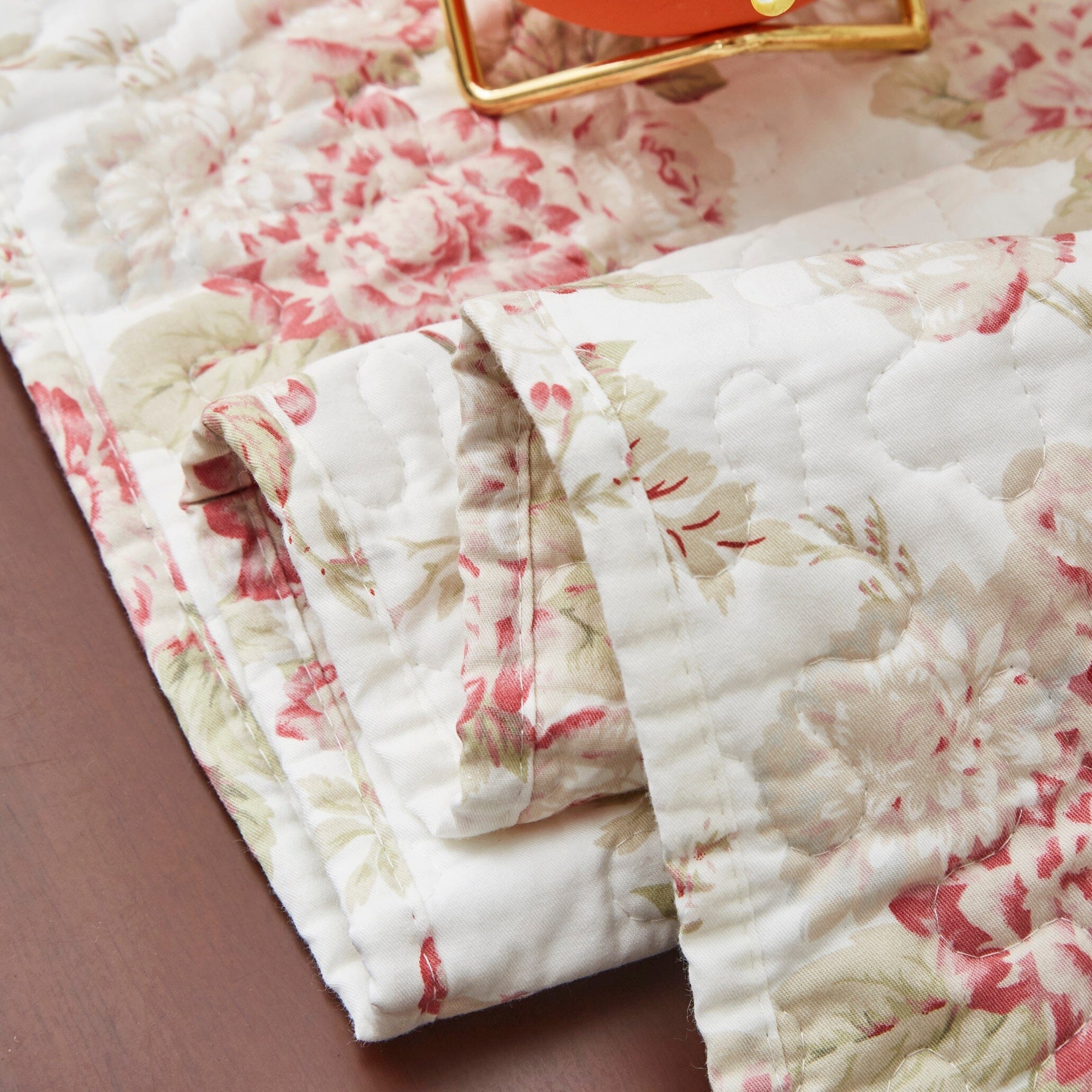 Hint of Mint Cottage Floral Roses Cotton Dining Table Runner (3036)