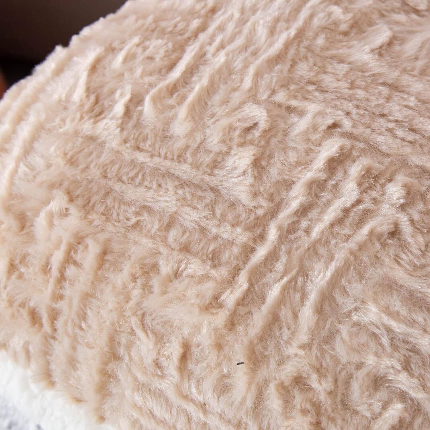 Heart Pillows Decorative Throw Pillows - Neutral Champagne Beige Heart Shaped Throw Toss Lap Fluffy Faux Fur Sherpa Pillows (16x14)