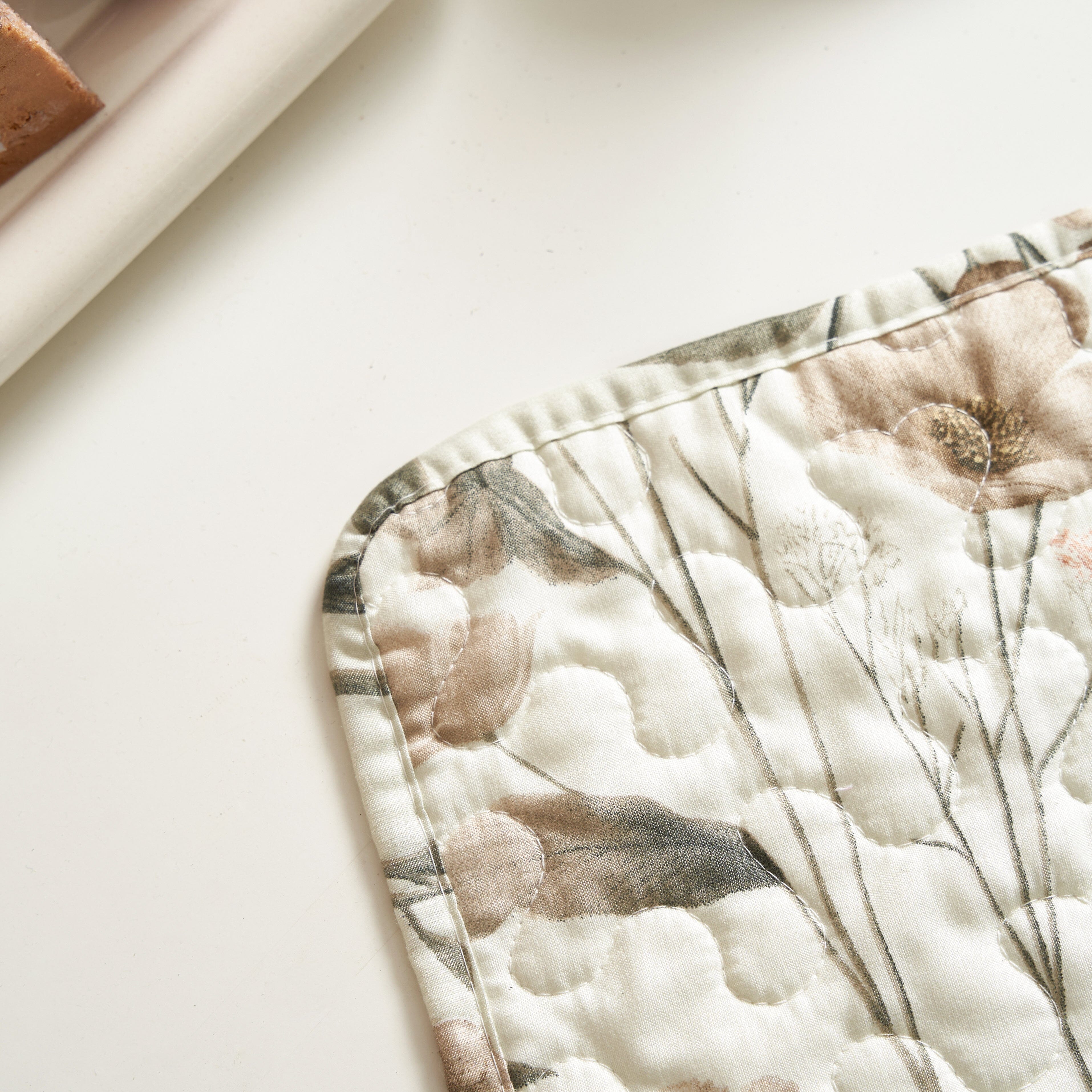 Enchanted Meadow Placemats - Set of 4, Floral Elegance in Beige, Rose, and Soft Green, Premium Soft Microfiber, Perfect for Any Meal, 13x19 Inches