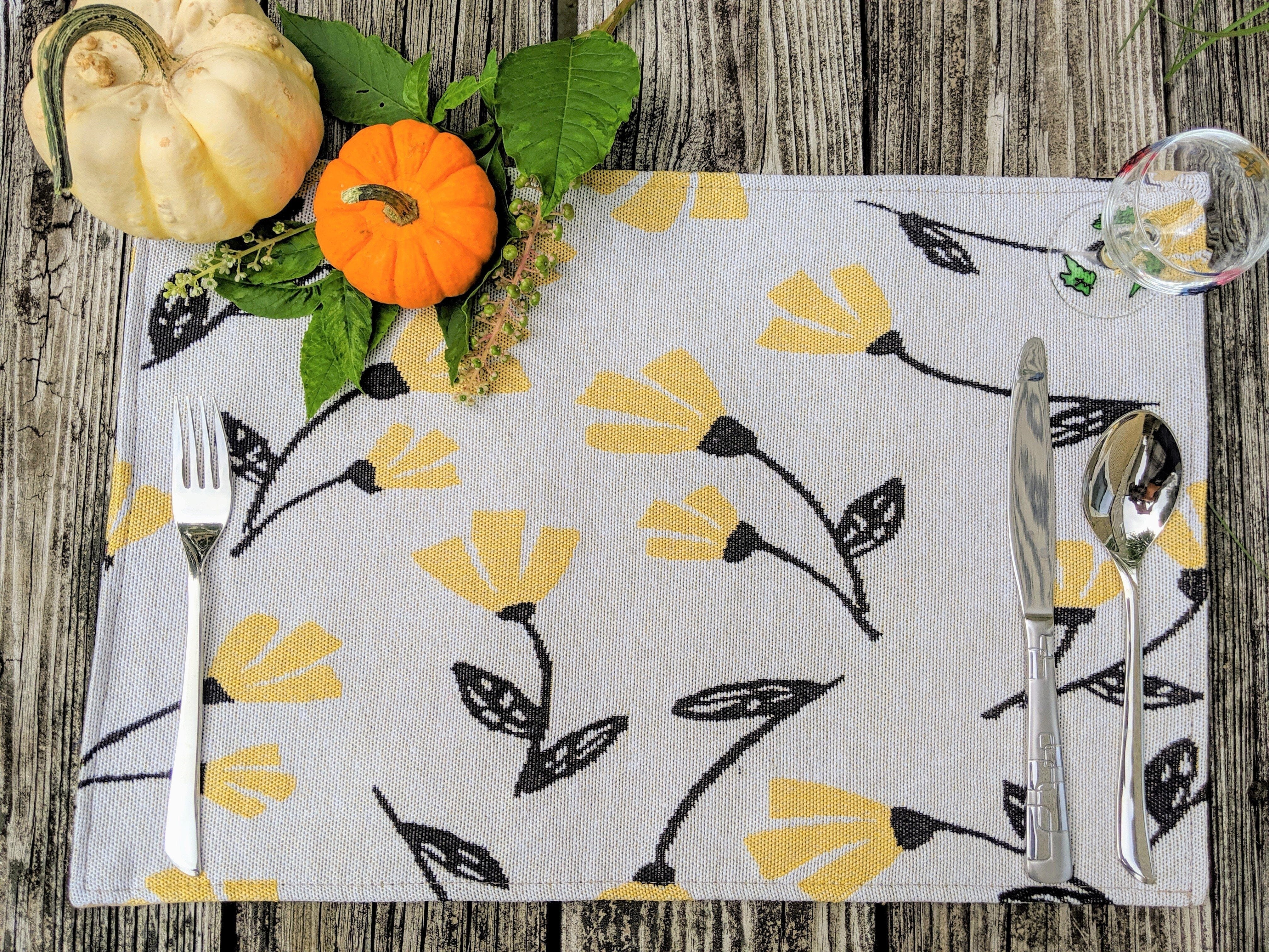 Set of 4-Pieces Sunshine Yellow Fleur Spring Tapestry Dining Table Placemats 13" x 19" (18112)