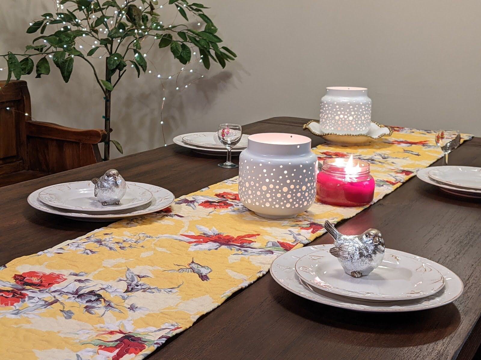 Sunshine Yellow Floral Vintage Hummingbirds Garden Table Runner (925)