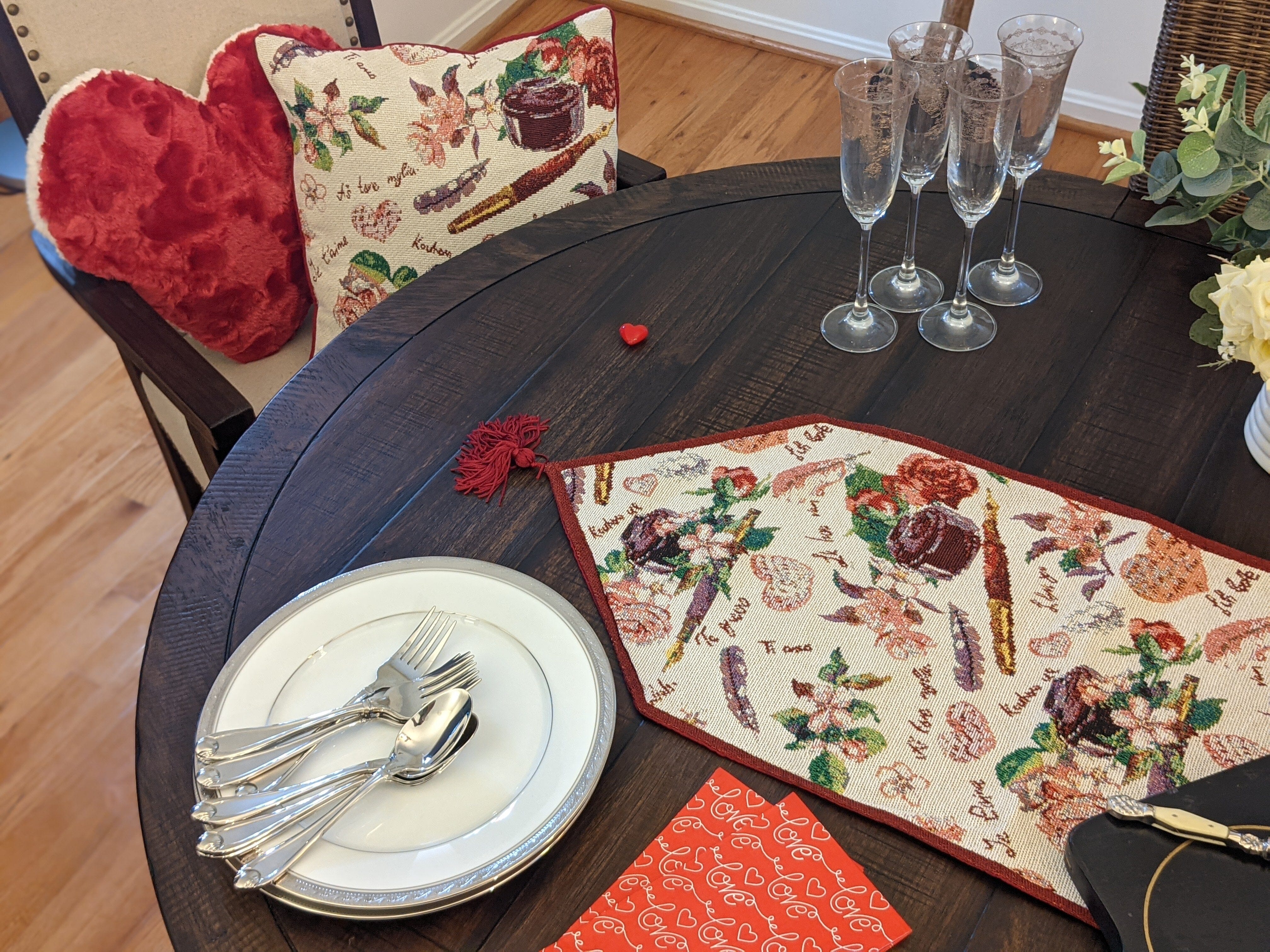 Sweet Heart Love Notes Pink Floral Woven Tapestry Dining Table Runner (18273)