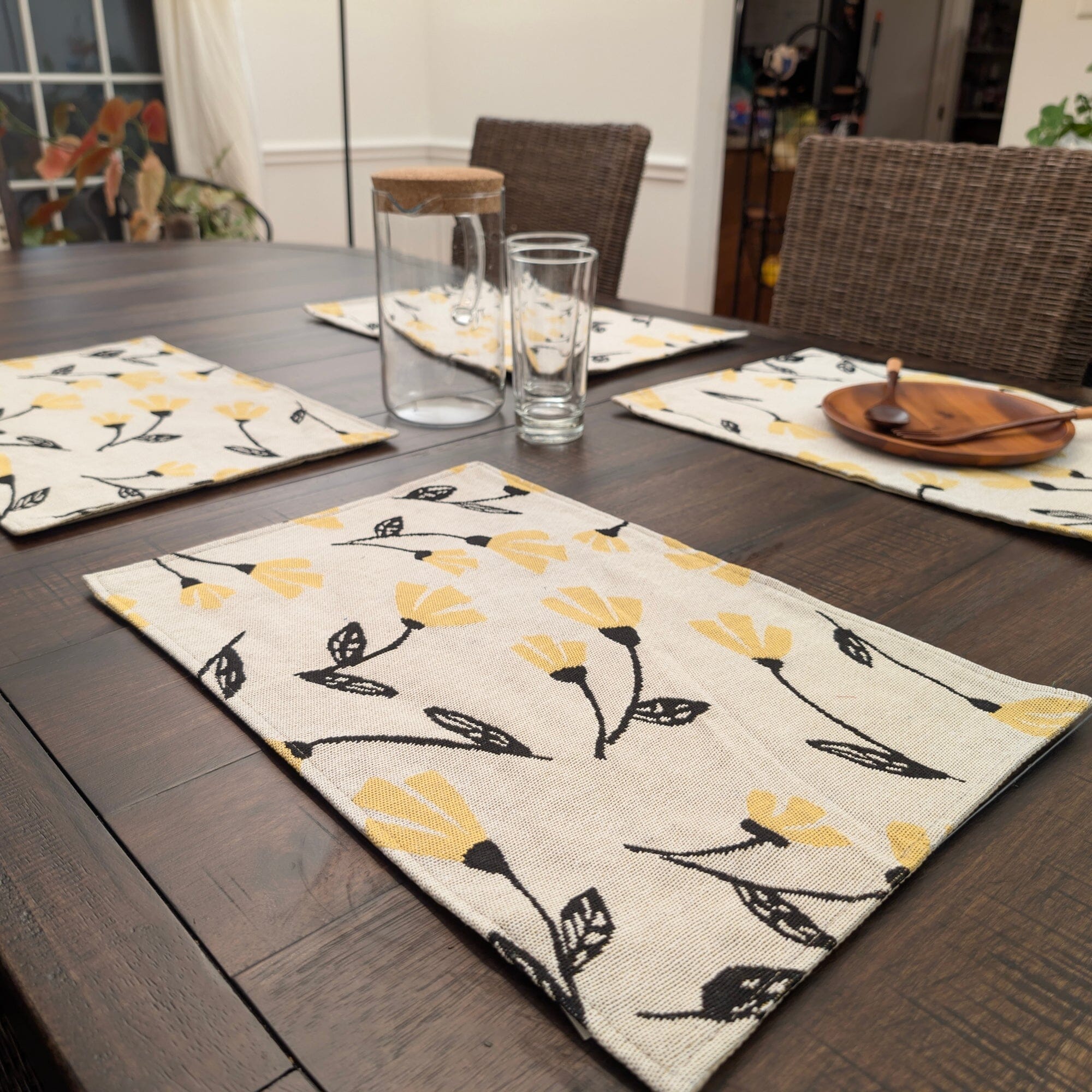 Set of 4-Pieces Sunshine Yellow Fleur Spring Tapestry Dining Table Placemats 13" x 19" (18112)
