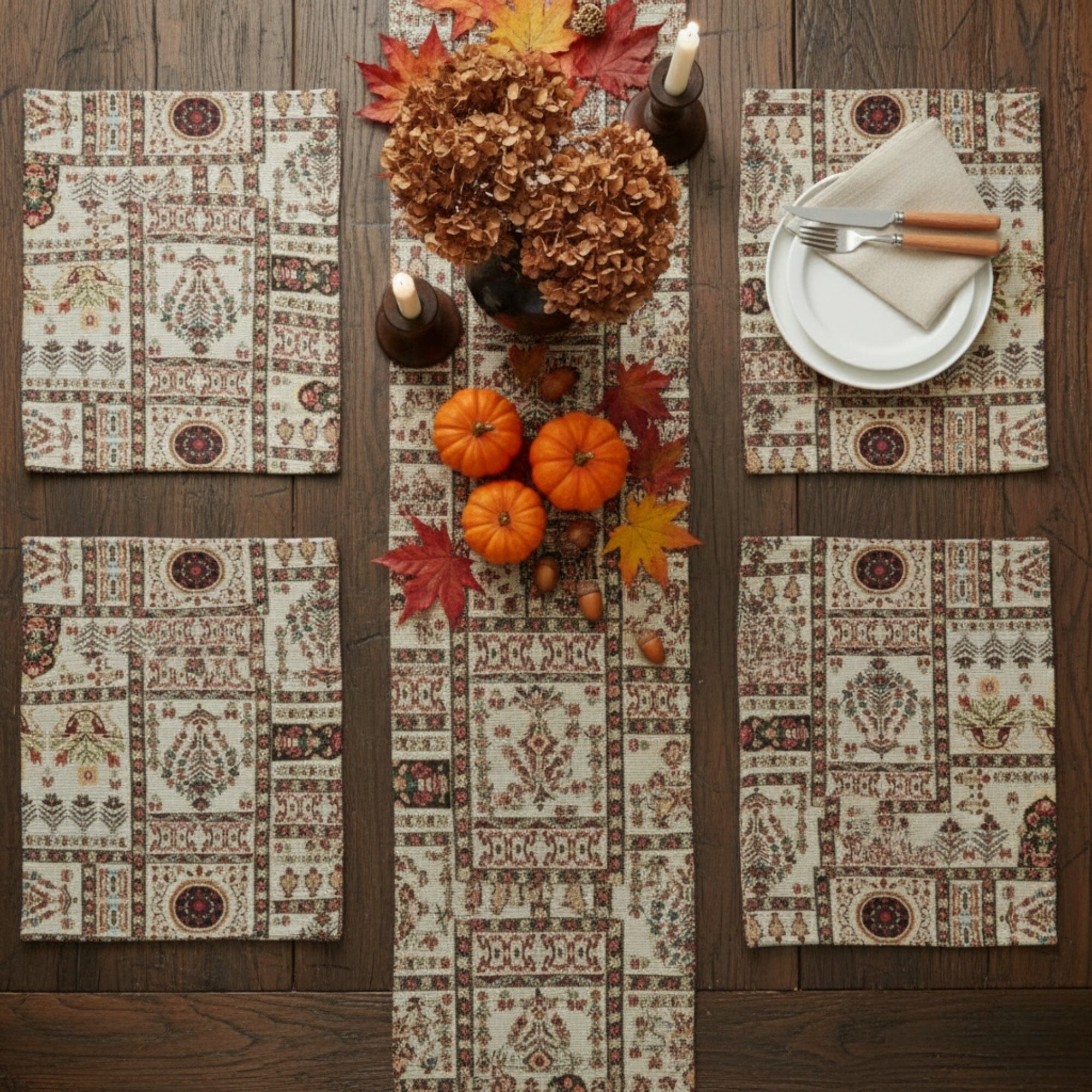 Set of 4-Pieces Light White Mughal Floral Botanical Cottage Fleur Tapestry Placemats 13" x 19" (18196)