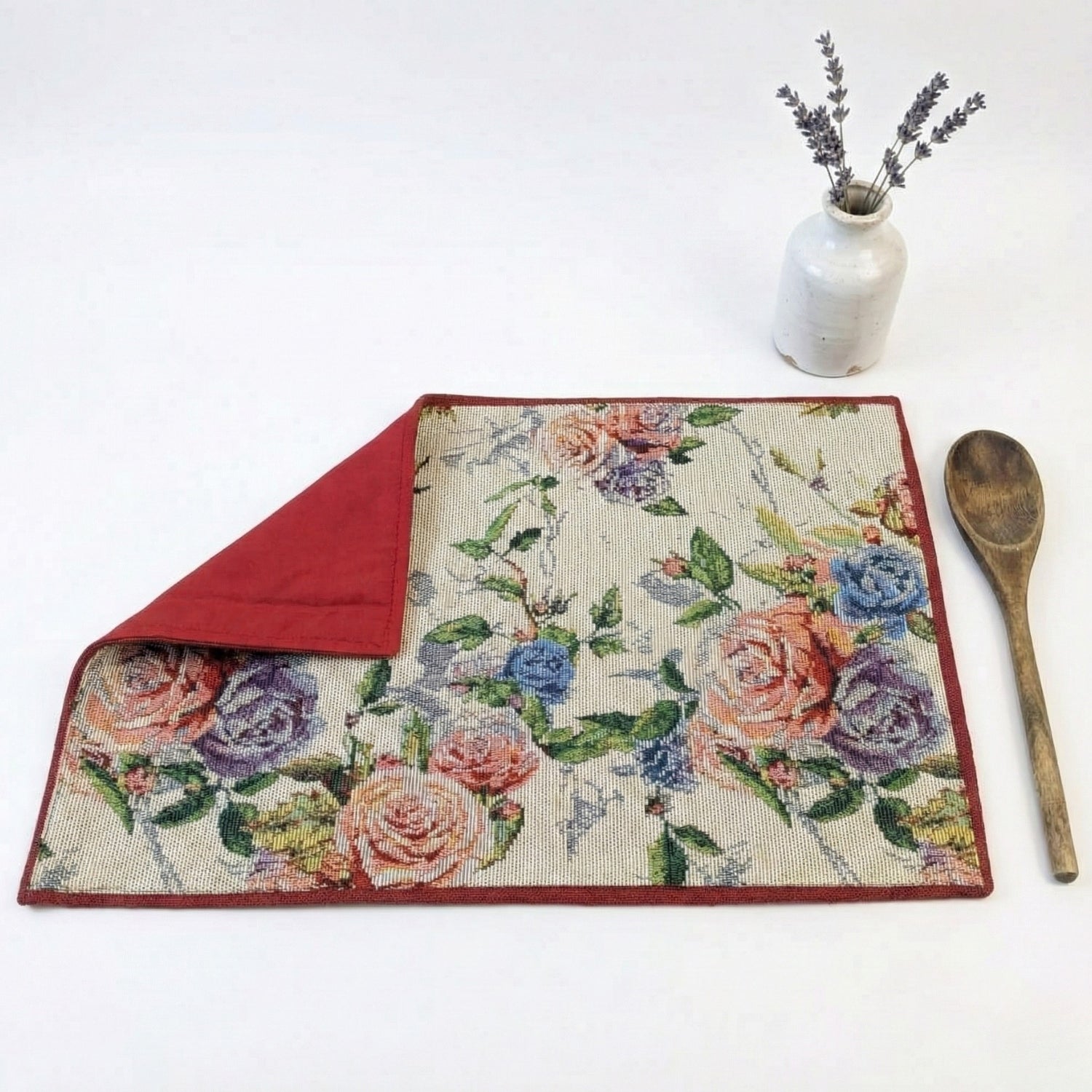 Set of 4-Pieces Vintage Romantic Roses Lovely Pink Floral Tapestry Placemats 13" x 19" (879)